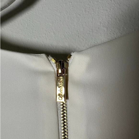 Calvin Klein White Bell Sleeve Dress Size 8 - Picture 6 of 9